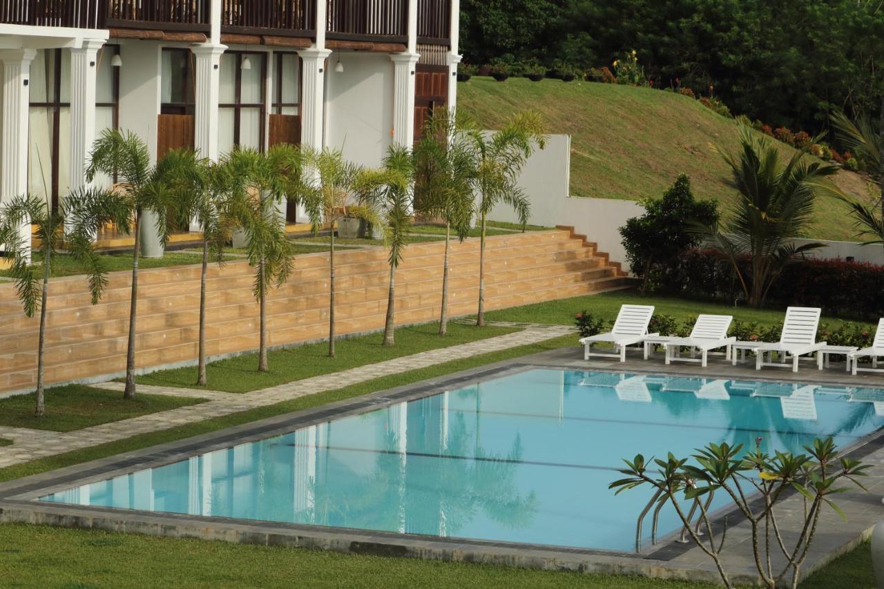 Samudra Beach Resort Tangalle Exterior foto